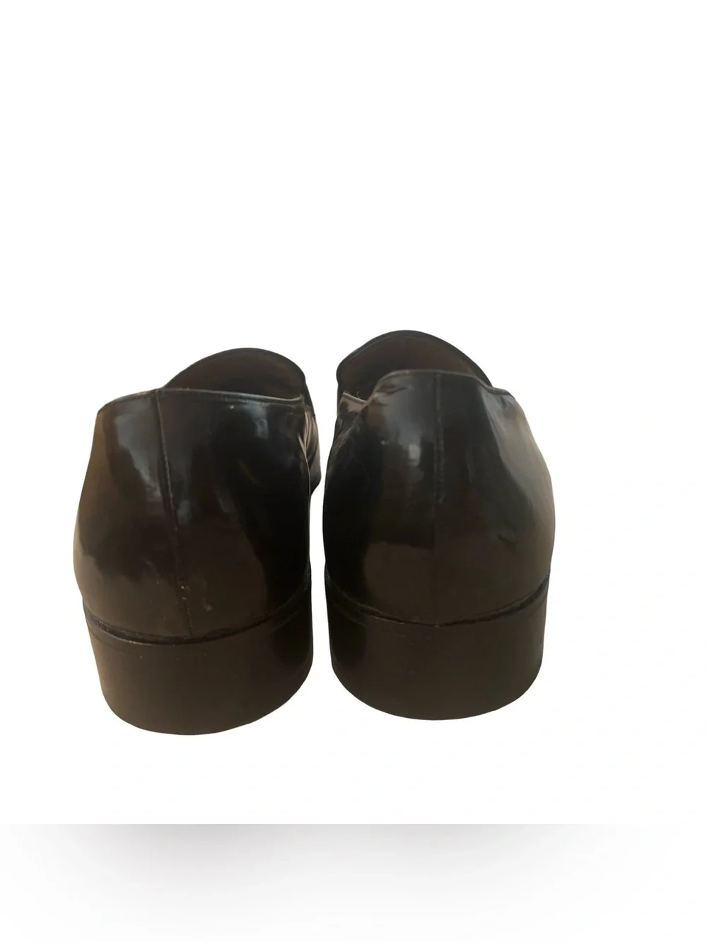 Bally sleek black